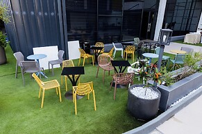 38 on Boulders Hotel