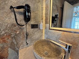Talles Suite Alaçatı Otel