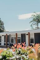 Nelson Palms Motel