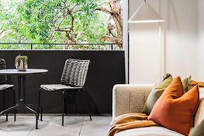 Hall St Apartments by Urban Rest