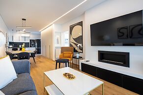 Bloom 2-Bedroom Apartment in Athens