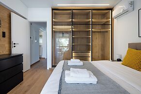 Bloom 2-Bedroom Apartment in Athens