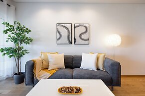 Bloom 2-Bedroom Apartment in Athens