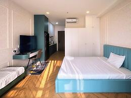 9Trip Sunrise Riverside