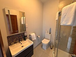 Leitrim Marina Hotel