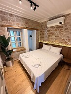 Elos Ayvalık Pansiyon
