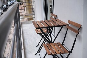 Grec Maison Piraeus by GrecCollection