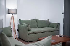 Grec Maison Piraeus by GrecCollection