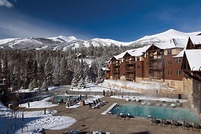 Grand Timber Lodge 2 Bedroom Ski In, Ski Out Condo