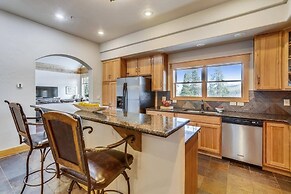 Luxury 5 Bedroom Pet-friendly Home in Breckenridge - 2 Miles to Main S