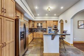 Luxury 5 Bedroom Pet-friendly Home in Breckenridge - 2 Miles to Main S