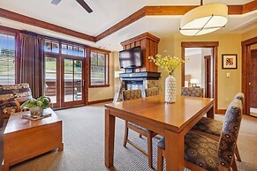 Ski-in/ski-out One Ski Hill Place 2 Bedroom Luxury Condo