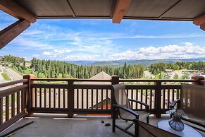 Luxury One Ski Hill 2 Bedroom Ski-in/out Condo at Peak 8