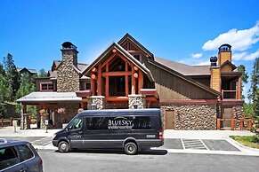 Bluesky Breckenridge Luxury 3 Bedroom Condo at Snowflake Lift