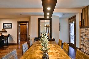 Bluesky Breckenridge Luxury 3 Bedroom Condo at Snowflake Lift