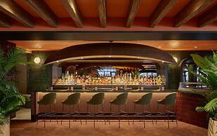 Contemporary 3 Bedroom Luxury Ski In, Ski Out Residence in Snowmass Ba