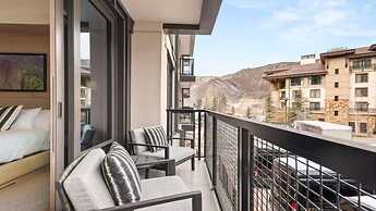 Contemporary 3 Bedroom Luxury Ski In, Ski Out Residence in Snowmass Ba