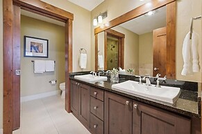 Ski-in/ski-out One Ski Hill Place 1 Bedroom Luxury Condo