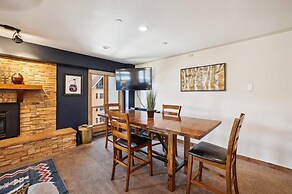 Ski-in/ski-out 2 Bedroom Condo at The Village at Breckenridge