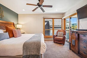 Ski-in/ski-out 2 Bedroom Condo at The Village at Breckenridge