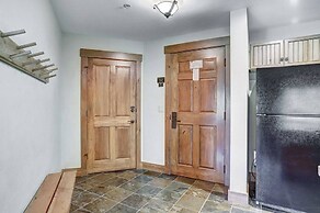 Ski-in Mountain Thunder Lodge 2 Bedroom Condo