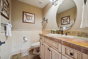 Spacious, Pet-friendly 4 Bedroom Vacation Rental in Breckenridge