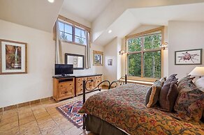 Spacious, Pet-friendly 4 Bedroom Vacation Rental in Breckenridge