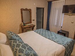 Capavista Cave House