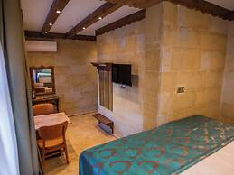 Capavista Cave House