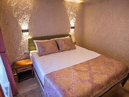 Capavista Cave House