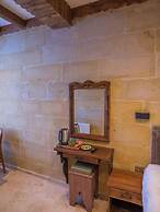 Capavista Cave House