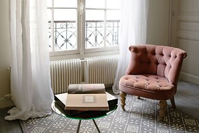 1BR Near Eiffel & Les Invalides