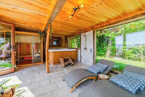 Castle View Haven With Wellness And Pool