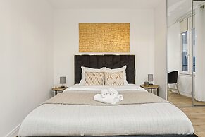 Studio Steps to Louvre & Palais Royal