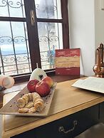 Old Town Guesthouse Guri