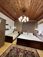 Old Town Guesthouse Guri