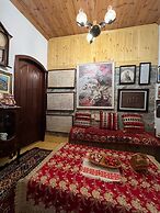 Old Town Guesthouse Guri