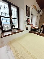 Old Town Guesthouse Guri