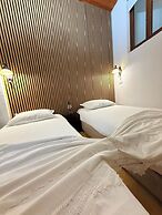 Old Town Guesthouse Guri