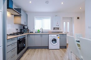 3 Bed-sleeps 5-garden-parking