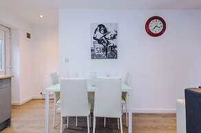 3 Bed-sleeps 5-garden-parking