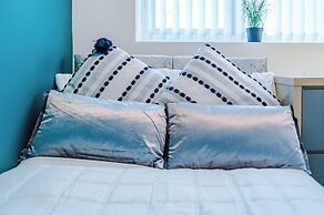 3 Bed-sleeps 5-garden-parking