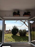 Room-independent Room With Stunning View
