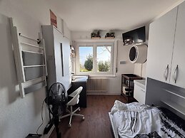 Room-independent Room With Stunning View