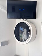 Room-independent Room With Stunning View