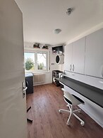 Room-independent Room With Stunning View
