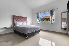 Casa Encanto 3Bdr 3Bath Jacuzzi Parking