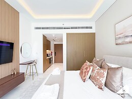 Serenity Studio Pool Access & Balcony at Riviera