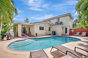 Beach Duplex 3br Manor with Heated Pool