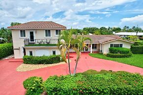 Beach Duplex 3br Manor with Heated Pool